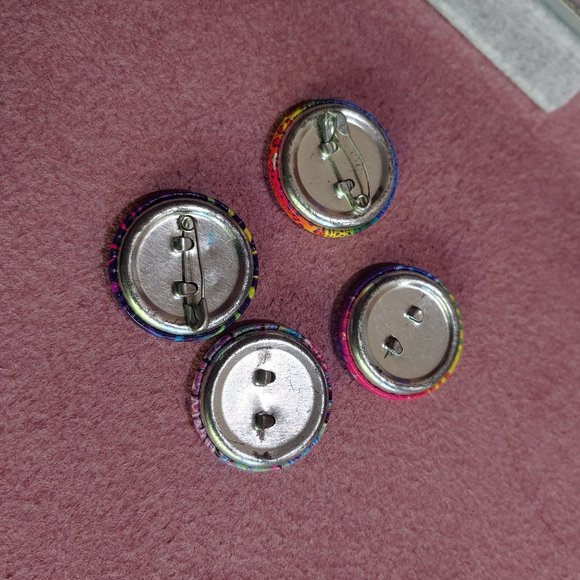 LISA FRANK VITAGE 90s HOT TOPIC METAL BUTTONS SET OF 5 - Picture 12 of 12